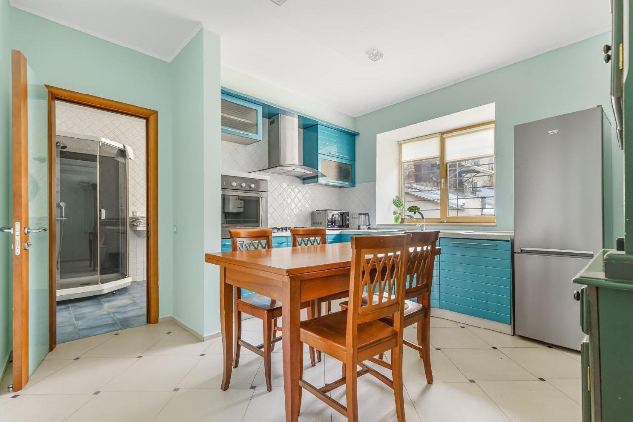 Deribasivska Cozy 4-Room Apartment Odesa Exterior foto